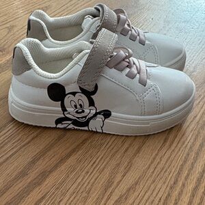Kids White Mickey Mouse Shoes